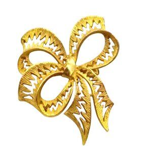 Textured Bow Brooch, Gold Tone Pin with ZigZag Piercings, Elegant Ribbon